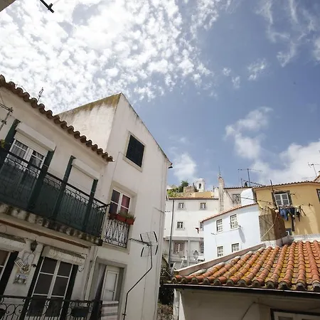 Alfama شقة